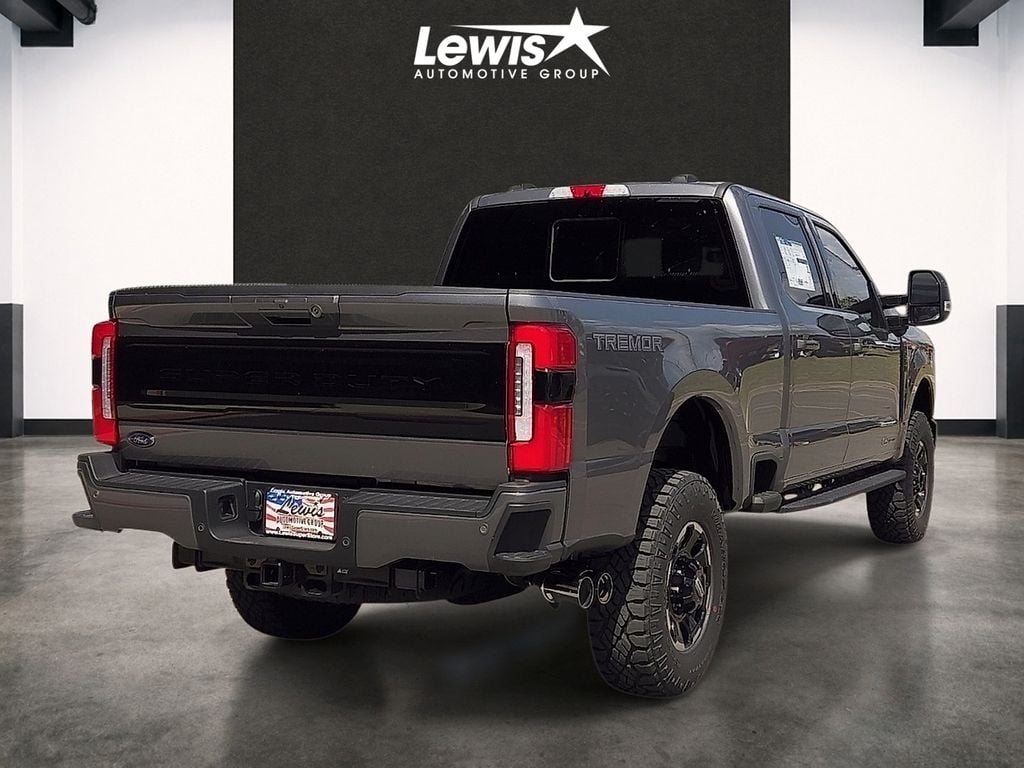 New 2026 Ford F-250SD Platinum Truck Crew Cab