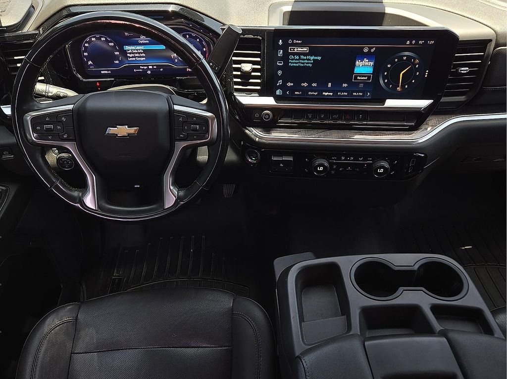 2024 Chevrolet Silverado 3500HD LTZ - Photo 10