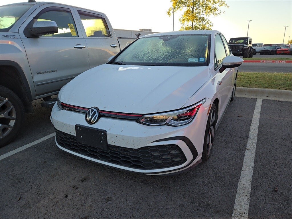 2024 Volkswagen Golf GTI S photo 2