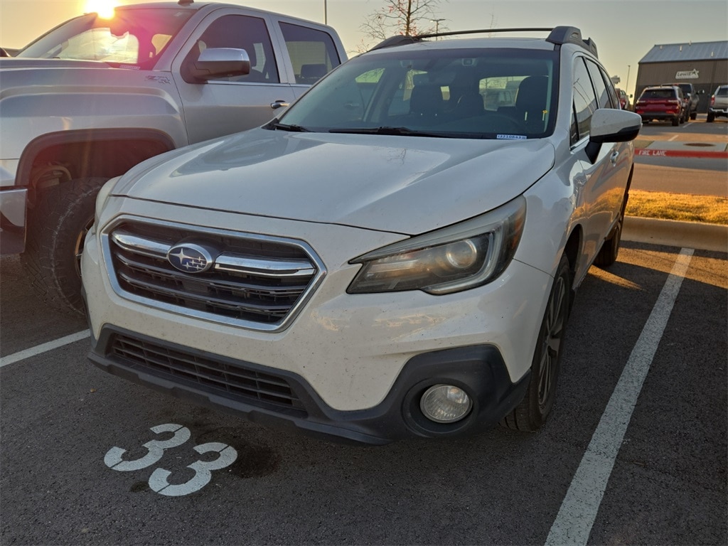 2018 Subaru Outback Limited's photo
