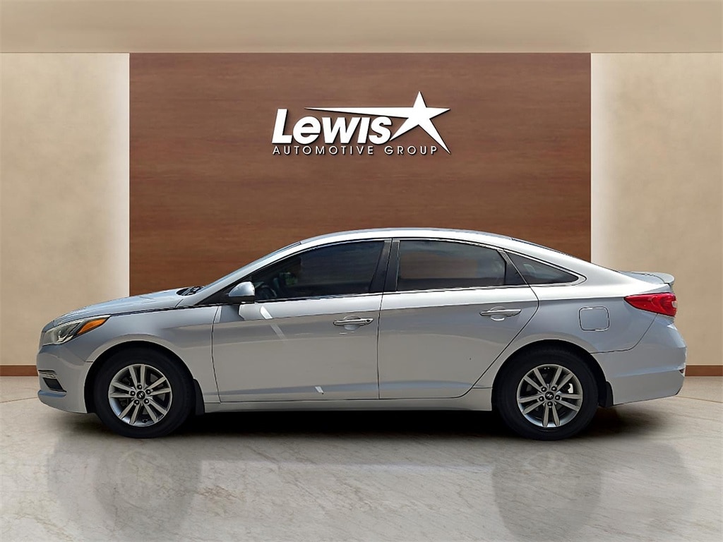 Used 2015 Hyundai Sonata SE with VIN 5NPE24AF0FH067199 for sale in Fayetteville, AR