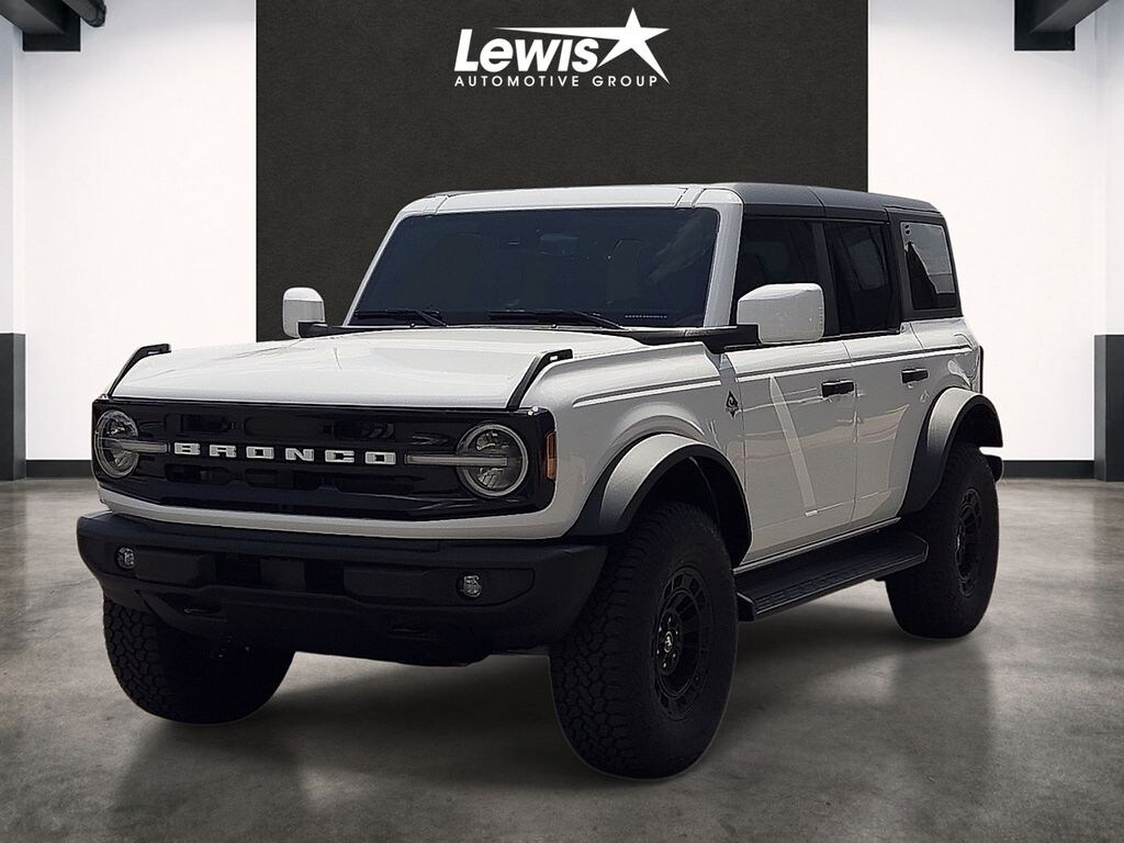 New 2026 Ford Bronco Outer Banks SUV