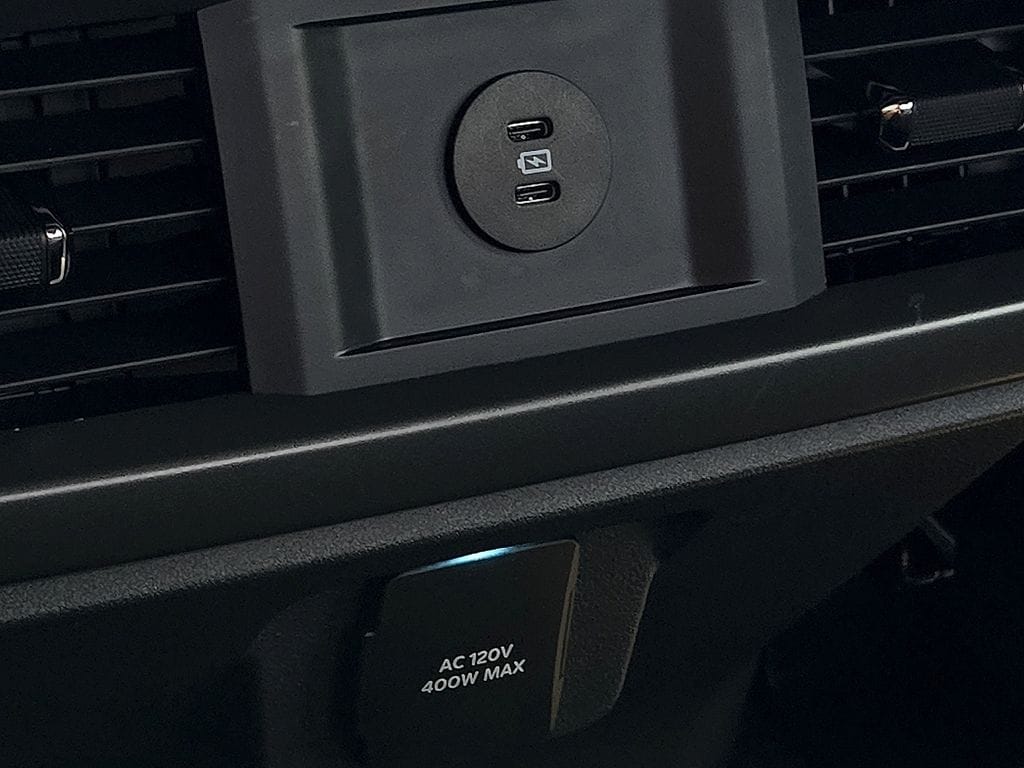 2025 Ford F-150 Lariat - Photo 9