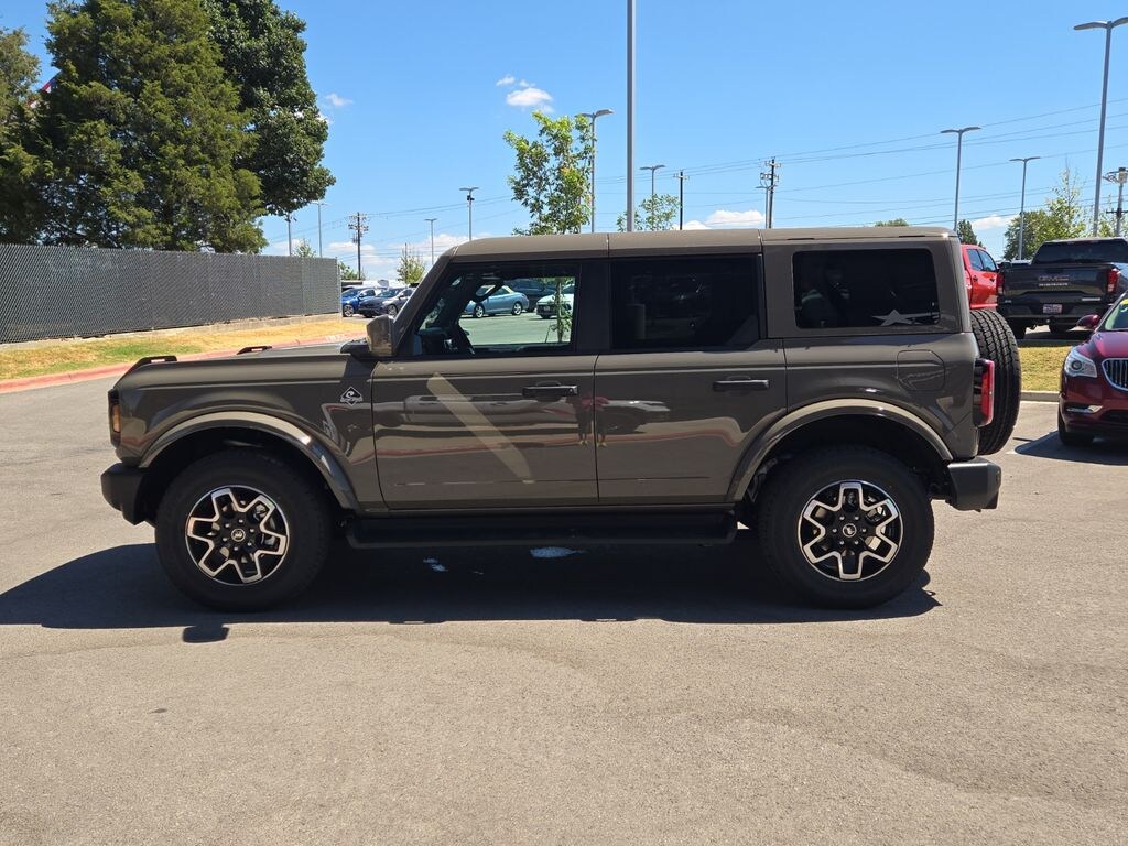 New 2026 Ford Bronco Outer Banks SUV