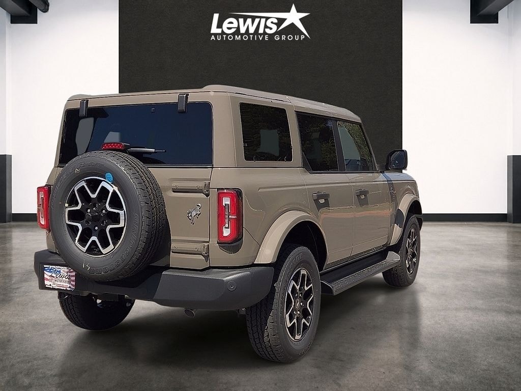 New 2026 Ford Bronco Outer Banks SUV