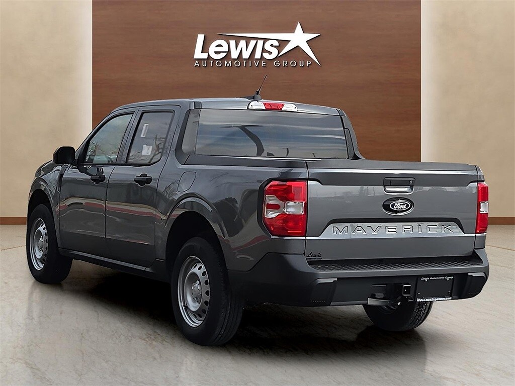 2025 Ford Maverick XL photo 2