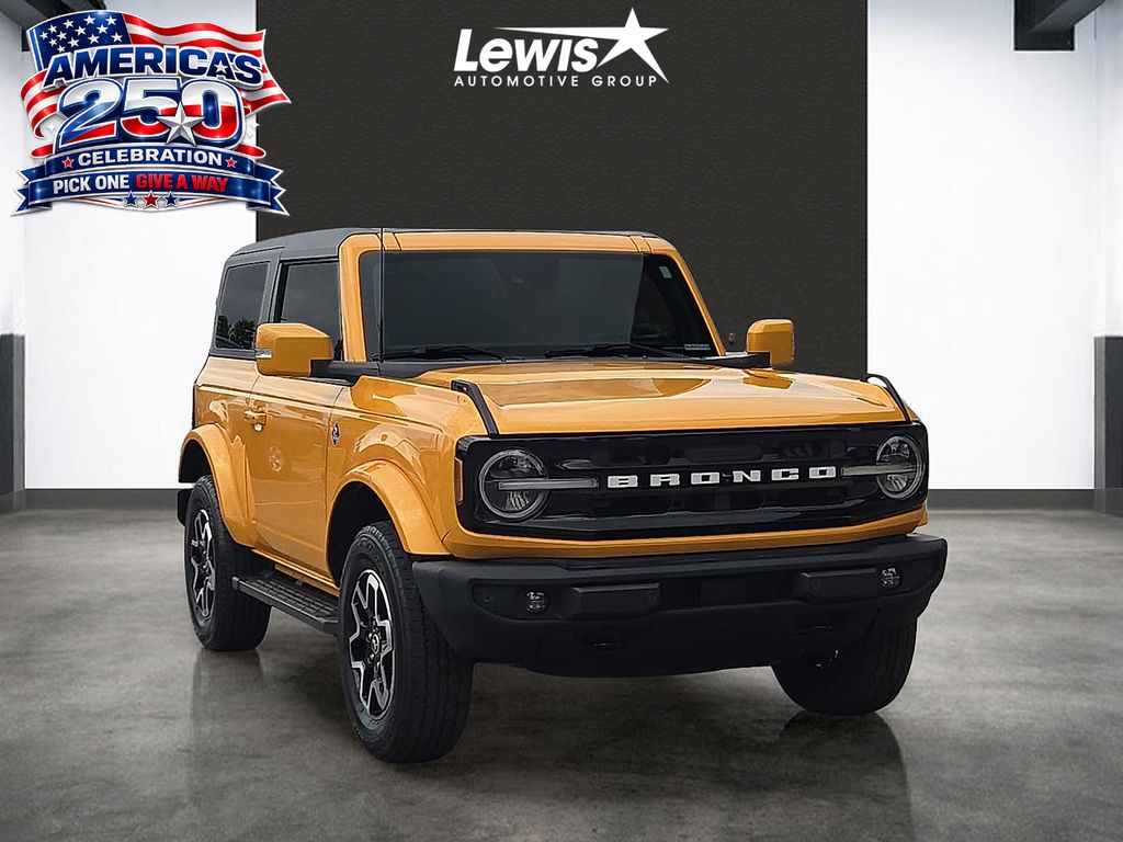 2022 Ford Bronco 2-Door Outer Banks - Photo 6