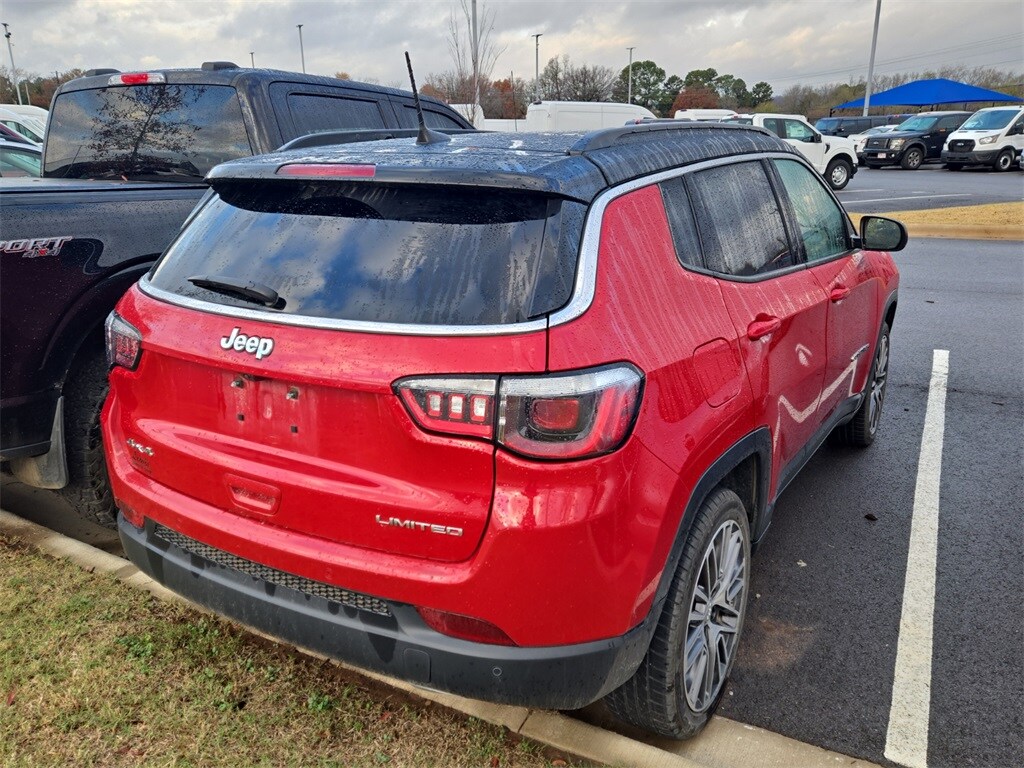 2023 Jeep Compass Limited photo 3