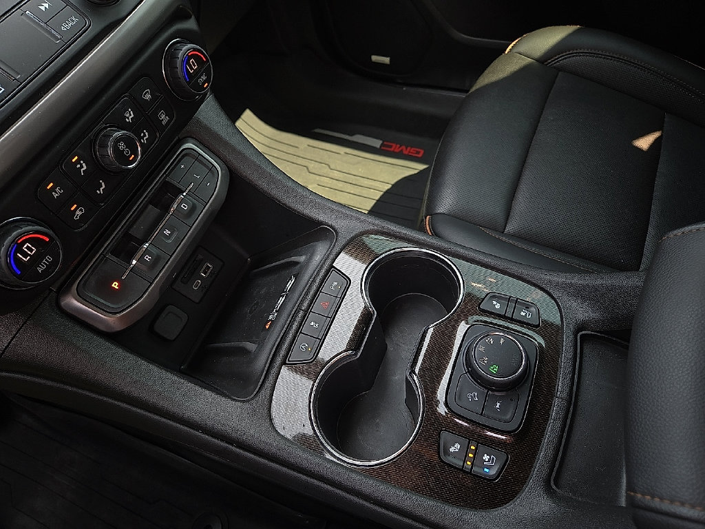 2023 GMC Acadia AT4 - Photo 20