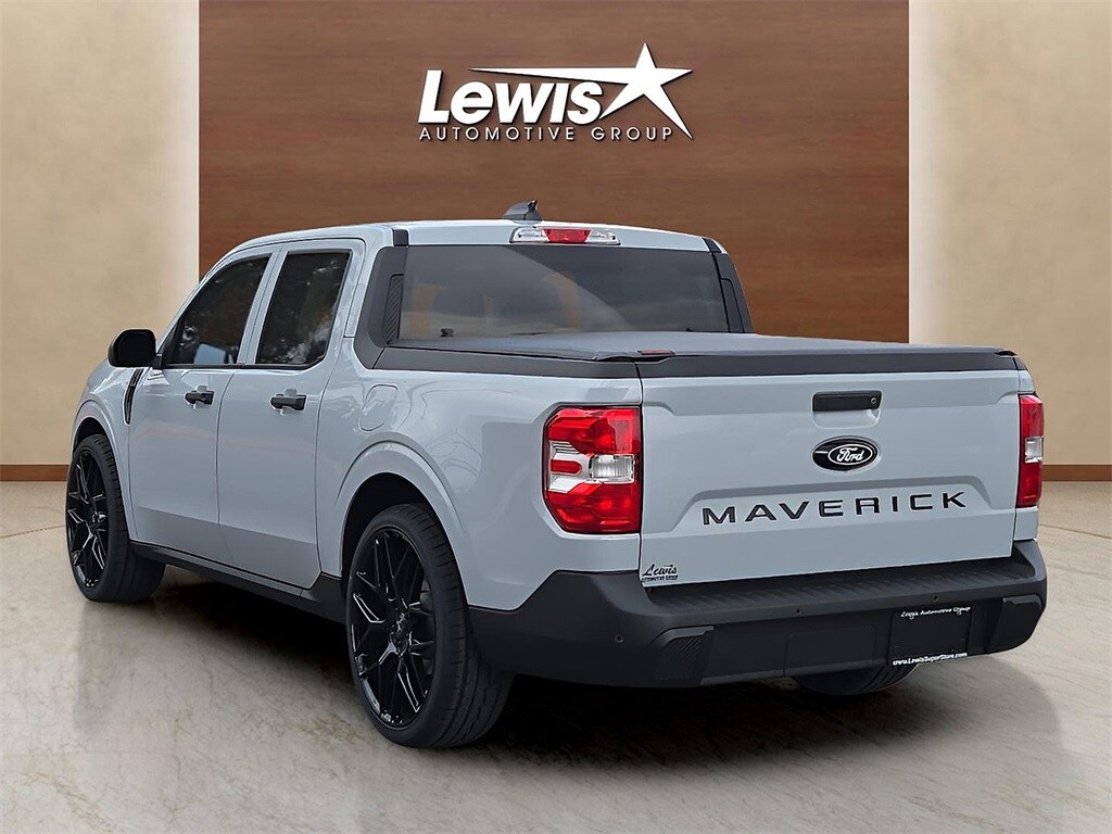 2025 Ford Maverick XL photo 2