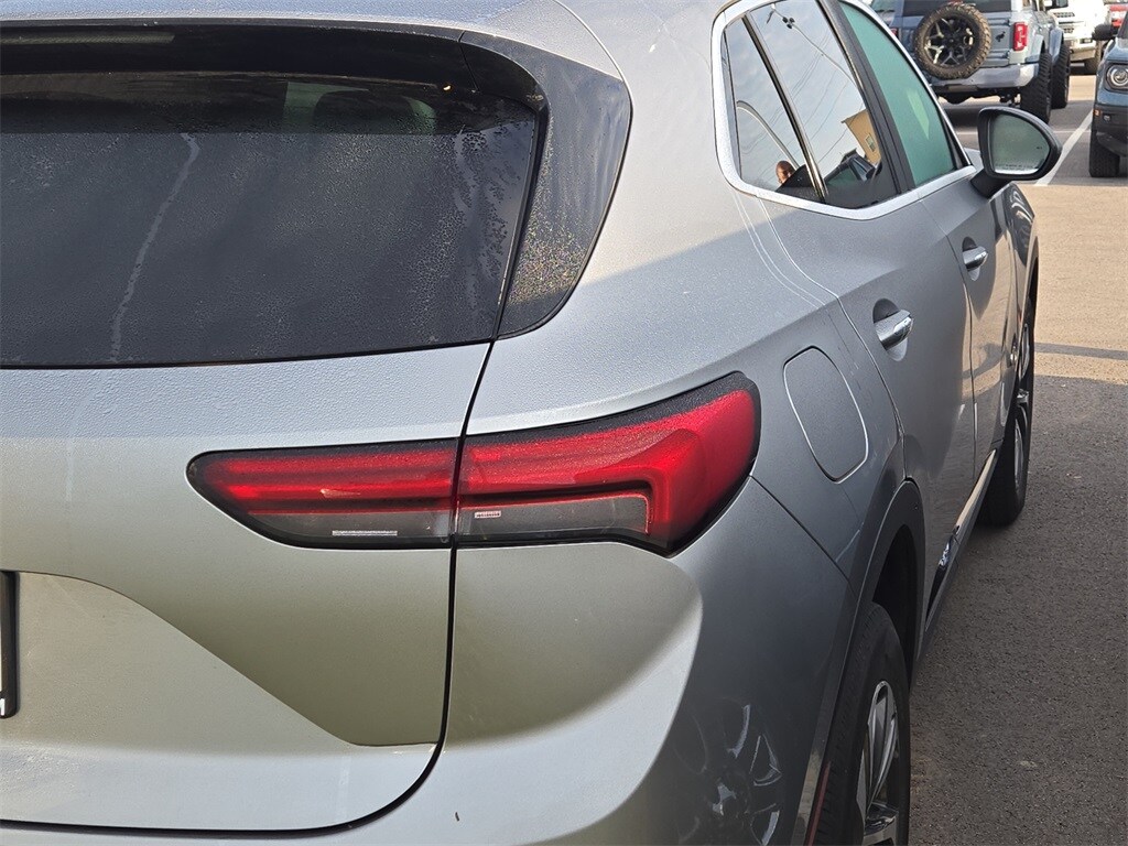 2023 Buick Envision Essence photo 4