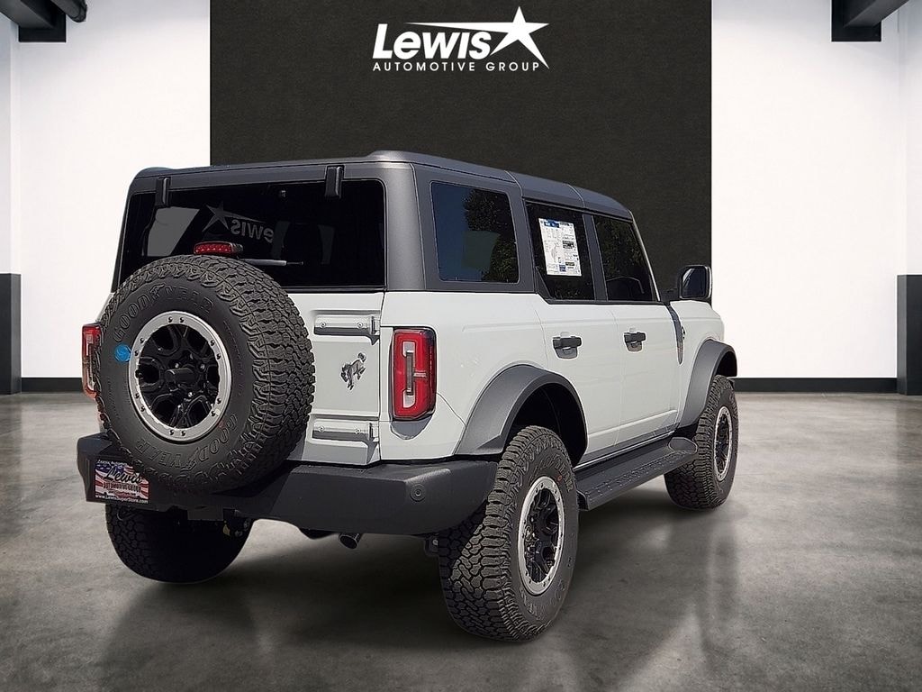 New 2026 Ford Bronco Outer Banks SUV
