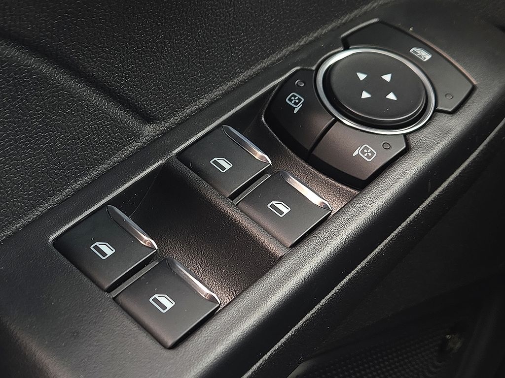 2026 Ford Escape Hybrid ST-Line Select - Photo 16