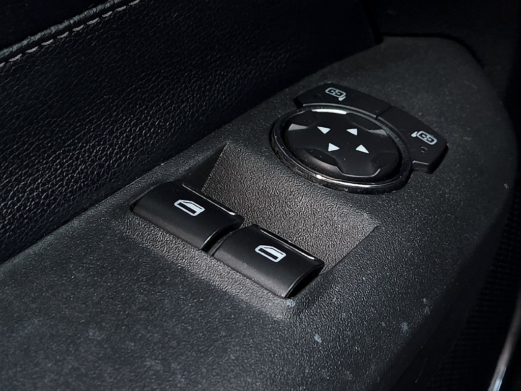 2020 Ford Mustang EcoBoost Premium - Photo 15