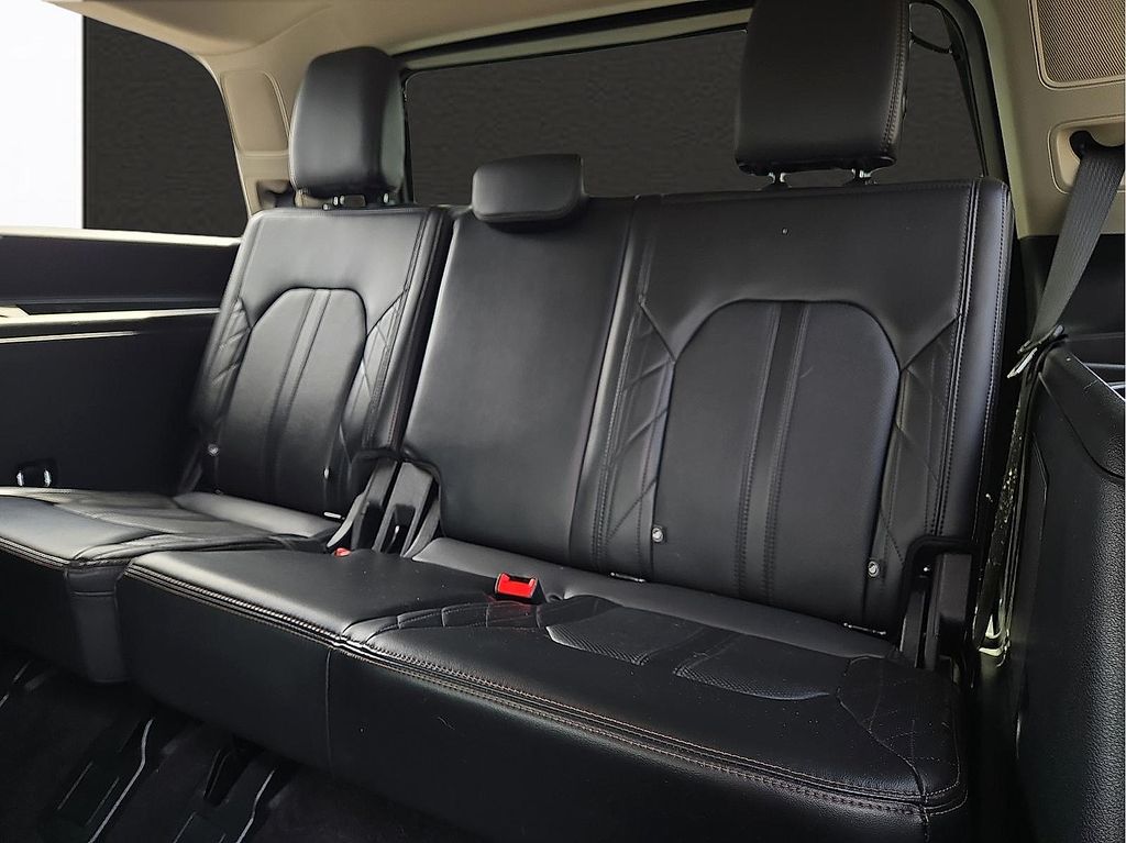 2020 Ford Expedition Platinum - Photo 9