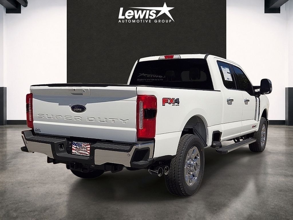 New 2026 Ford F-250SD Lariat Truck Crew Cab