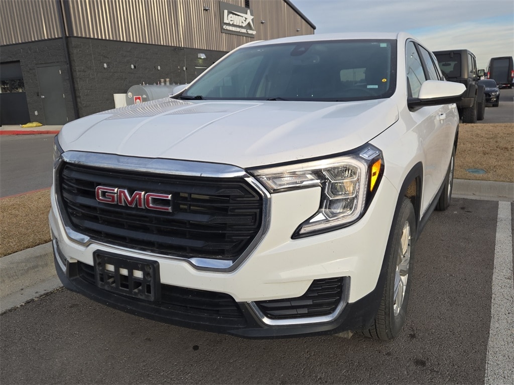 Used 2024 GMC Terrain SLE SUV