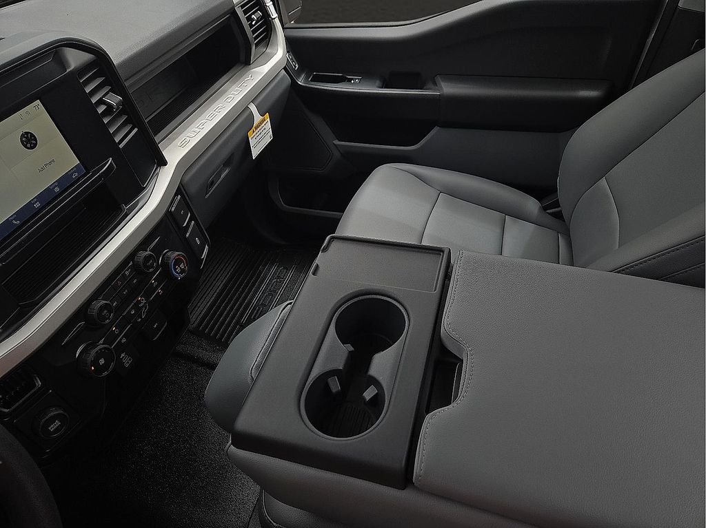 2025 Ford F-350 Super Duty XL - Photo 20