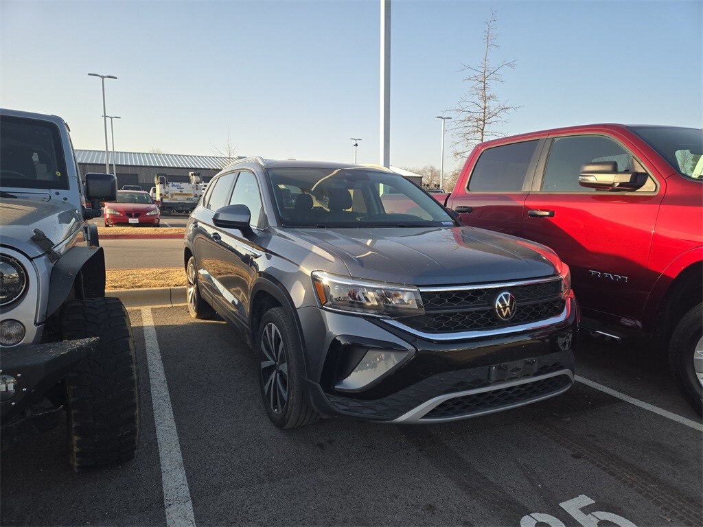 Used 2024 Volkswagen Taos 1.5T SE SUV