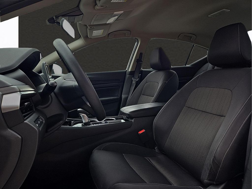 2024 Nissan Altima SV - Photo 12