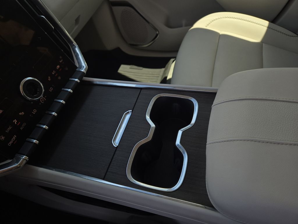 2024 GMC Acadia Denali - Photo 20