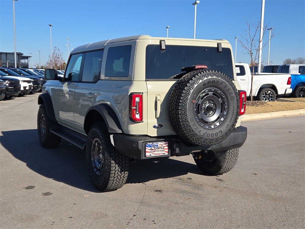 New 2025 Ford Bronco Outer Banks SUV