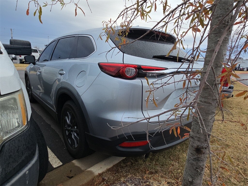 2023 Mazda CX-9 Touring photo 2