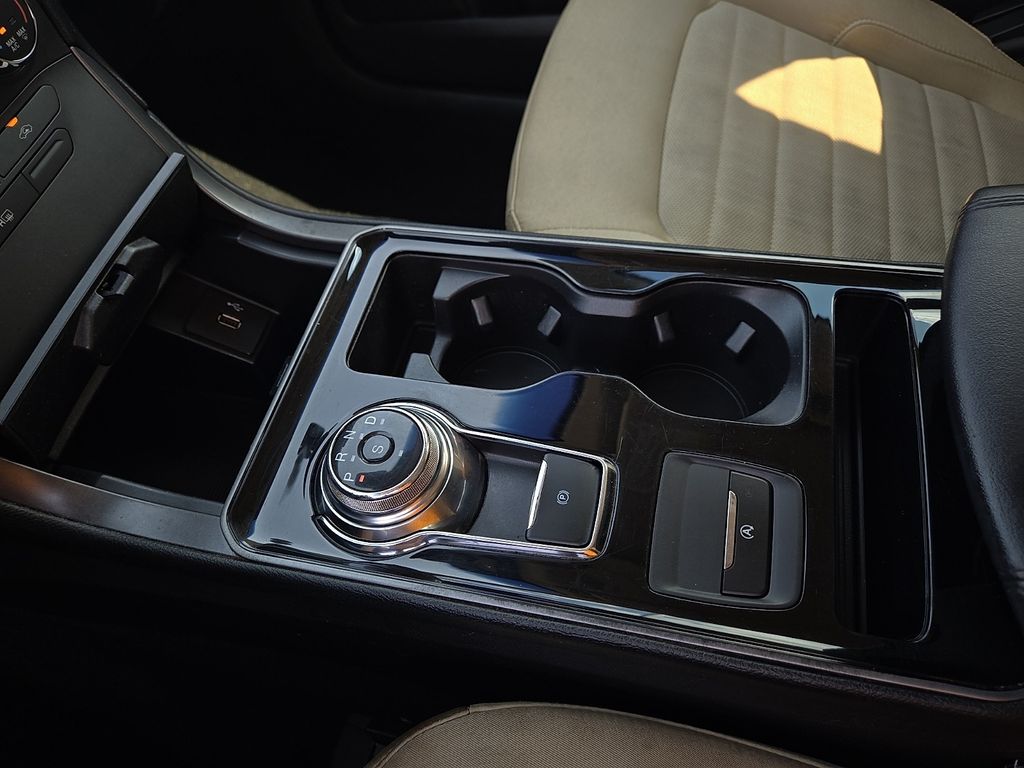 2019 Ford Edge SE - Photo 20