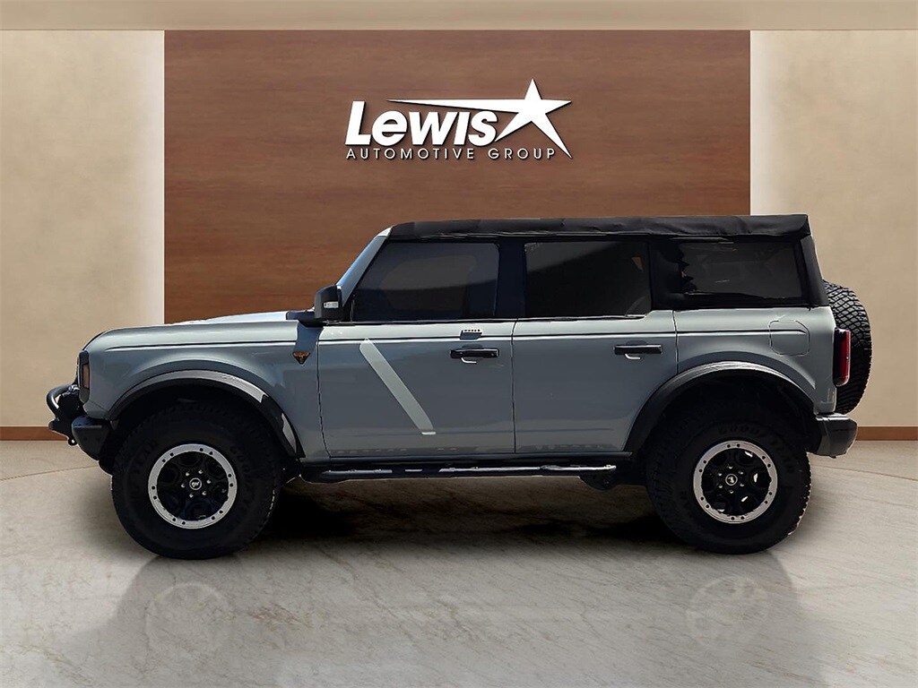 2022 Ford Bronco Badlands photo 3