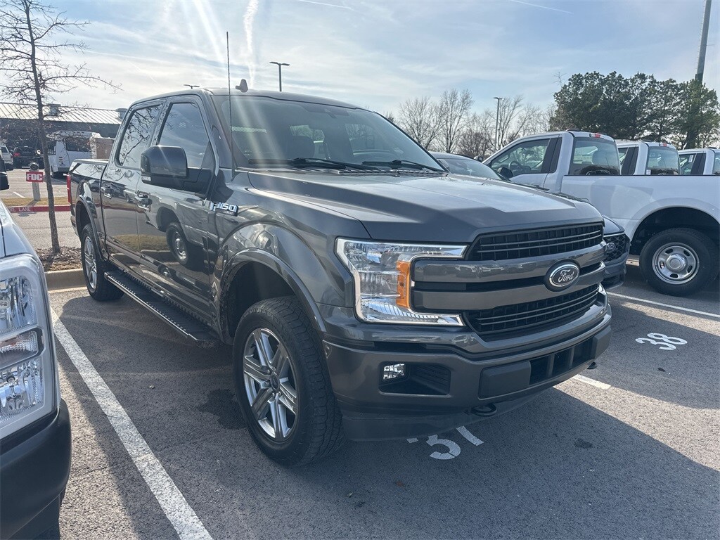 2019 Ford F-150 Lariat photo 2