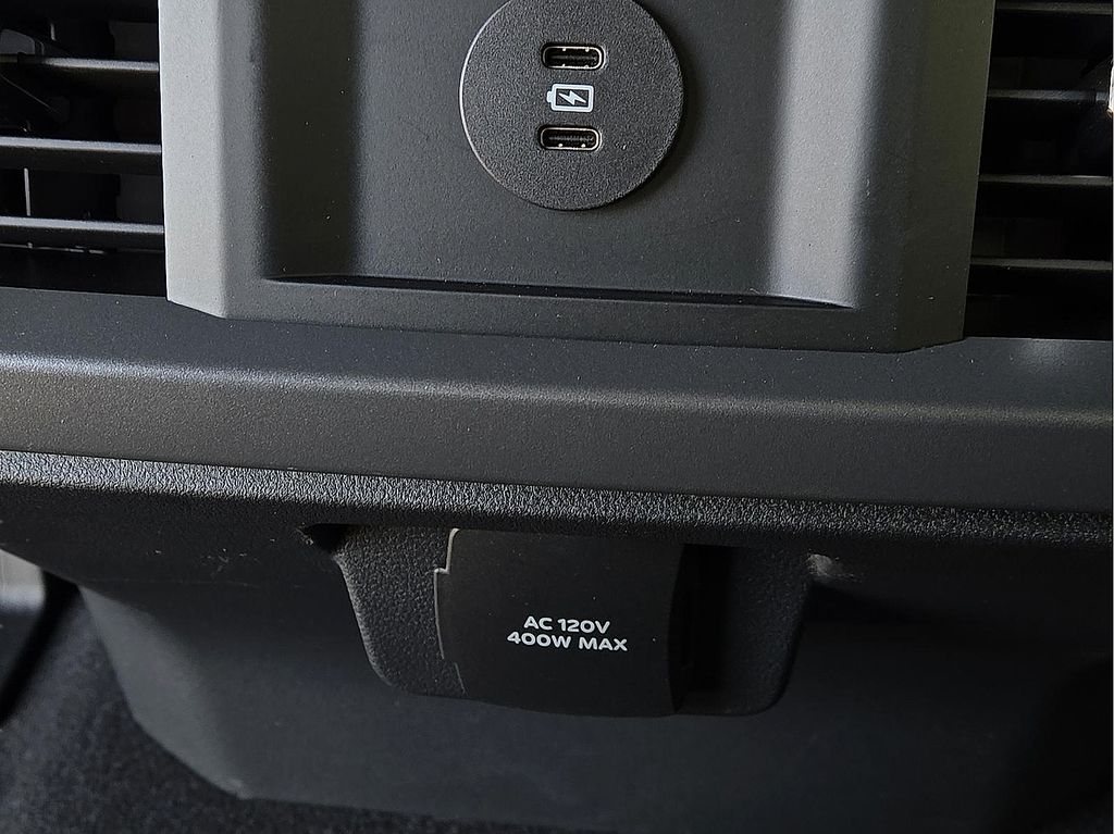 2026 Ford F-150 XLT - Photo 9