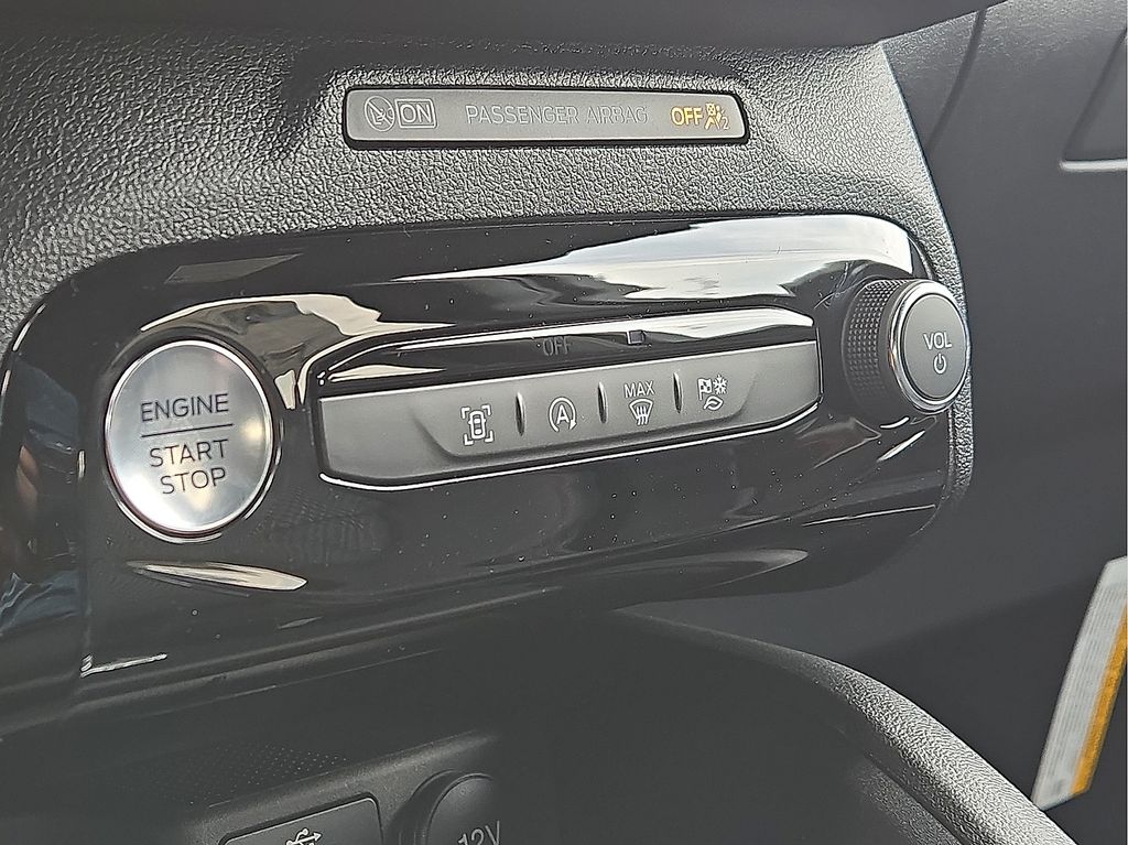 2024 Ford Escape ST-Line - Photo 14