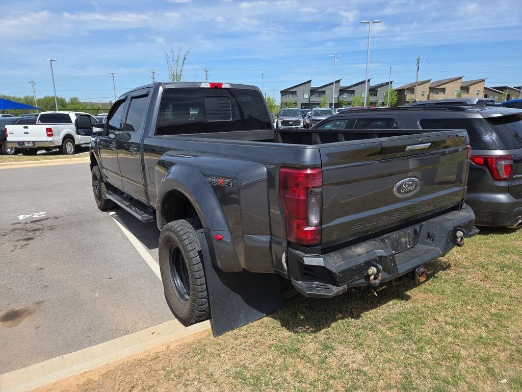 Used 2019 Ford F-350SD Lariat Truck Crew Cab
