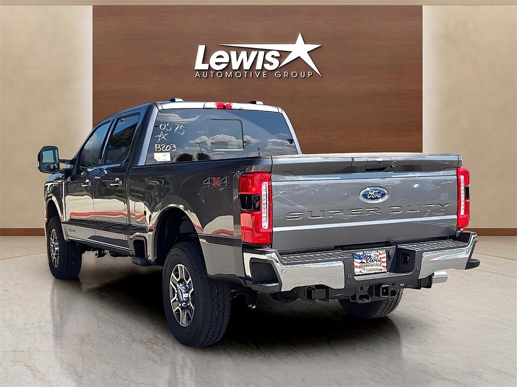 2026 Ford F-250 Lariat photo 4