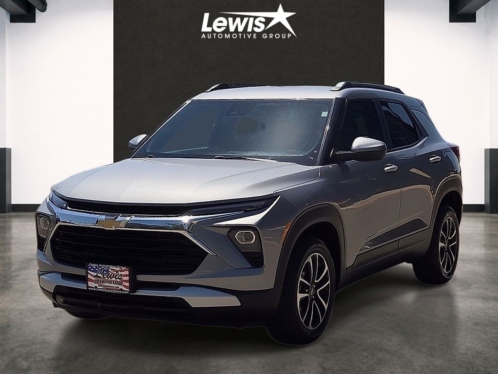 Used 2025 Chevrolet Trailblazer LT SUV