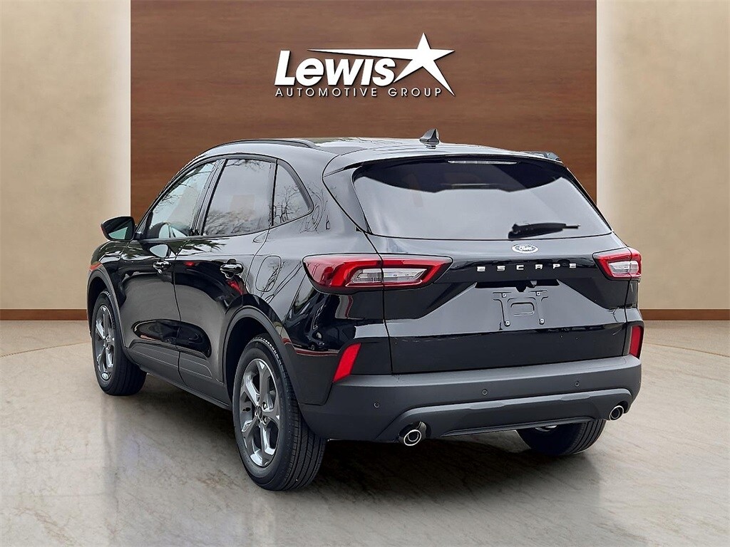 2025 Ford Escape ST-Line photo 4