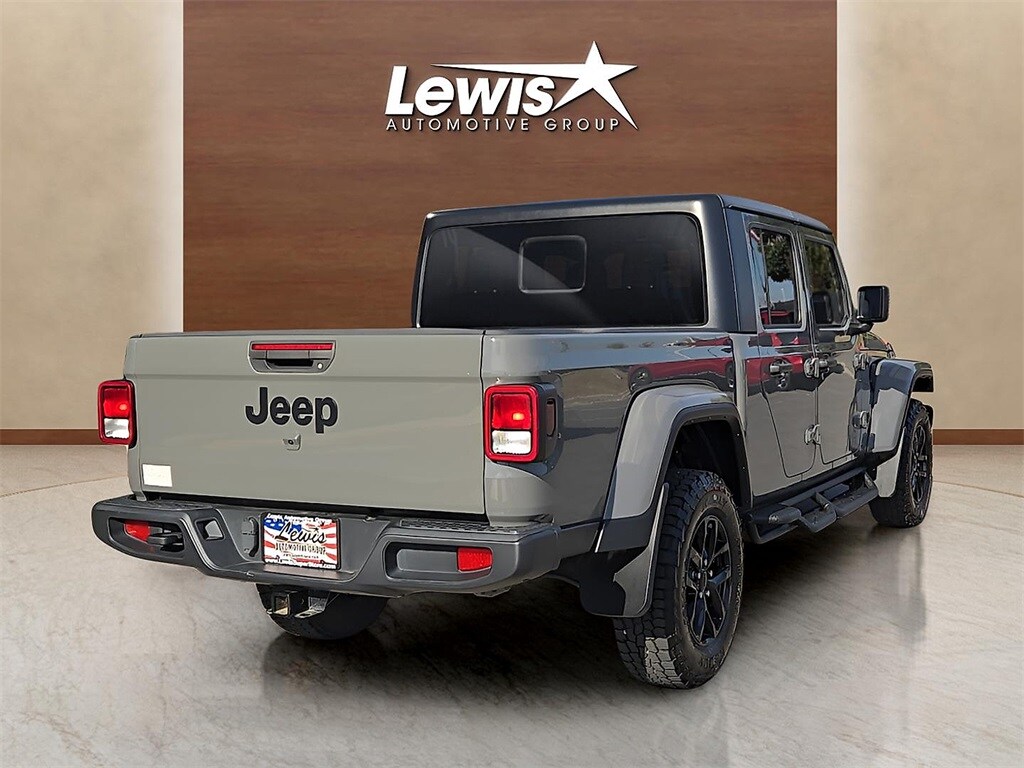 2022 Jeep Gladiator Altitude photo 4