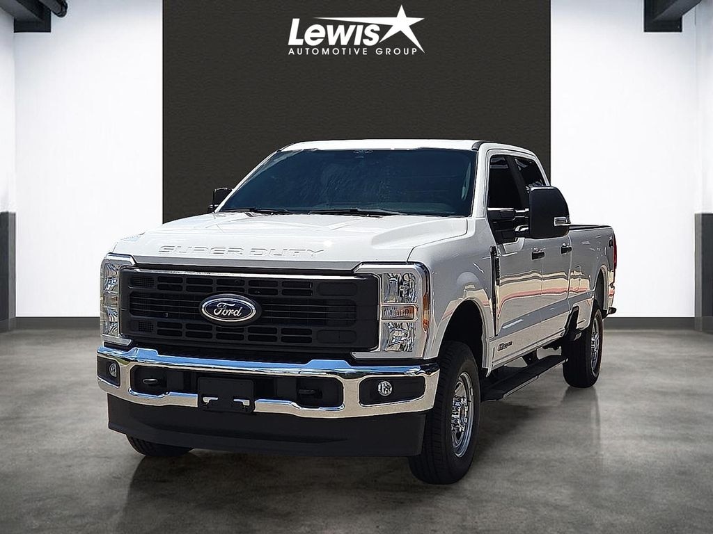 New 2026 Ford F-250SD XL Truck Crew Cab