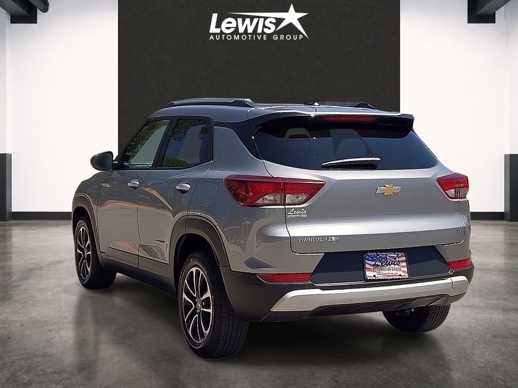 Used 2025 Chevrolet Trailblazer LT SUV