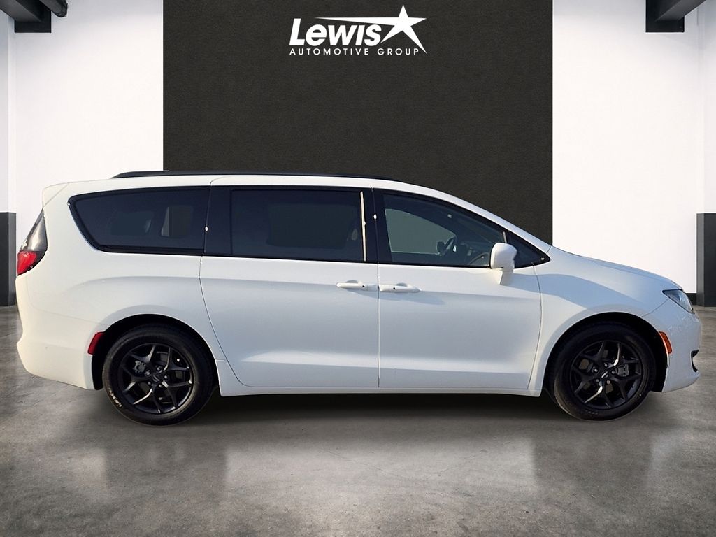 2019 Chrysler Pacifica Touring L Plus - Photo 5