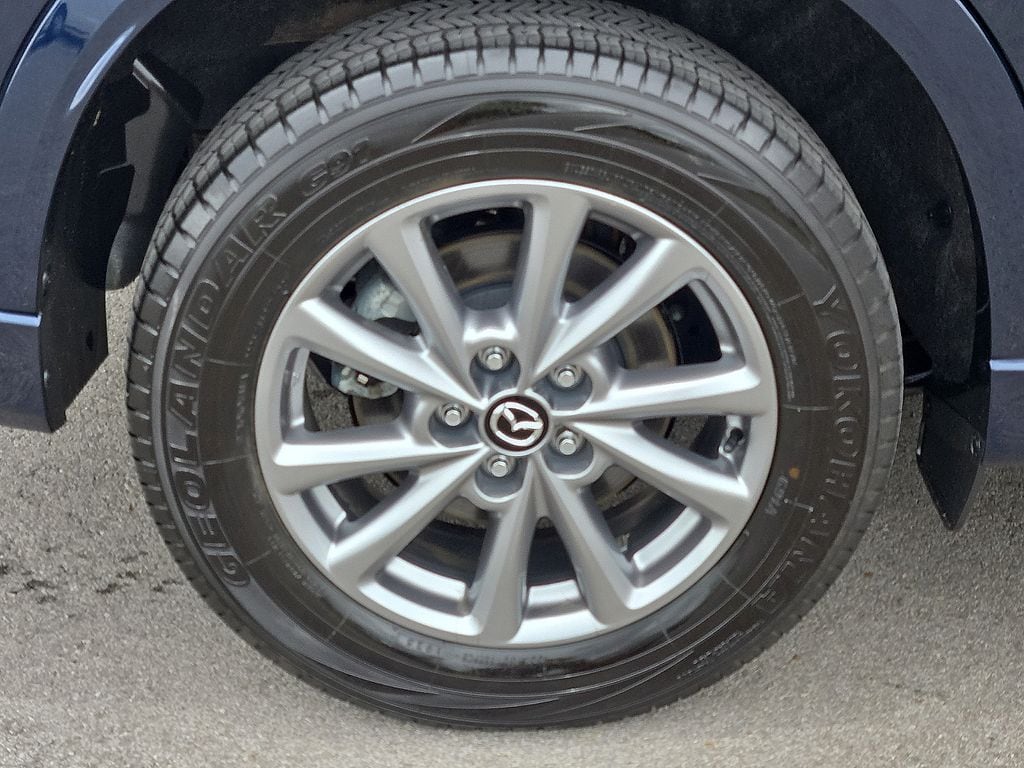 2025 Mazda CX-5 S Preferred package - Photo 7