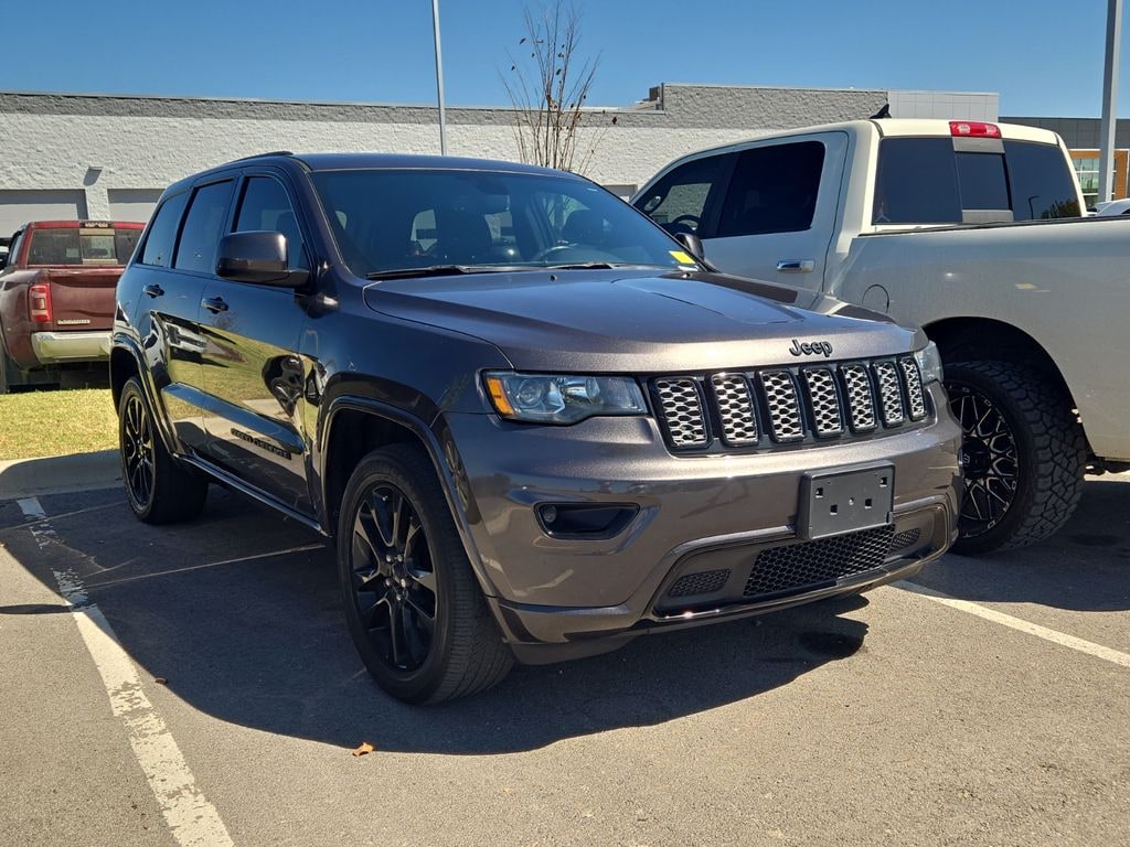 Used 2020 Jeep Grand Cherokee Altitude SUV