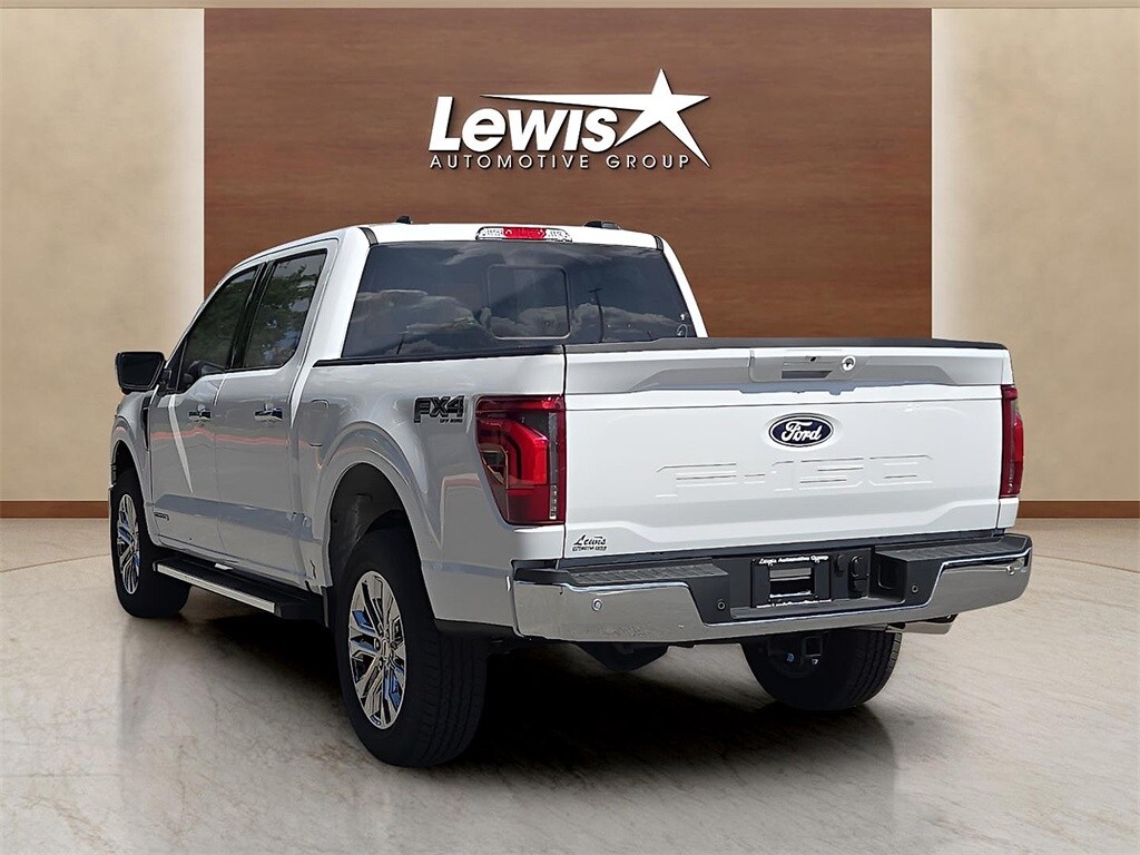 2025 Ford F-150 Lariat photo 4