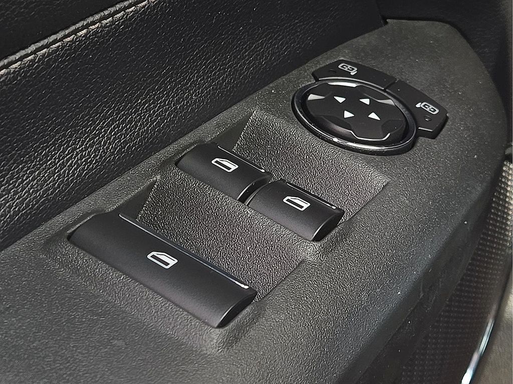 2016 Ford Mustang GT Premium - Photo 16