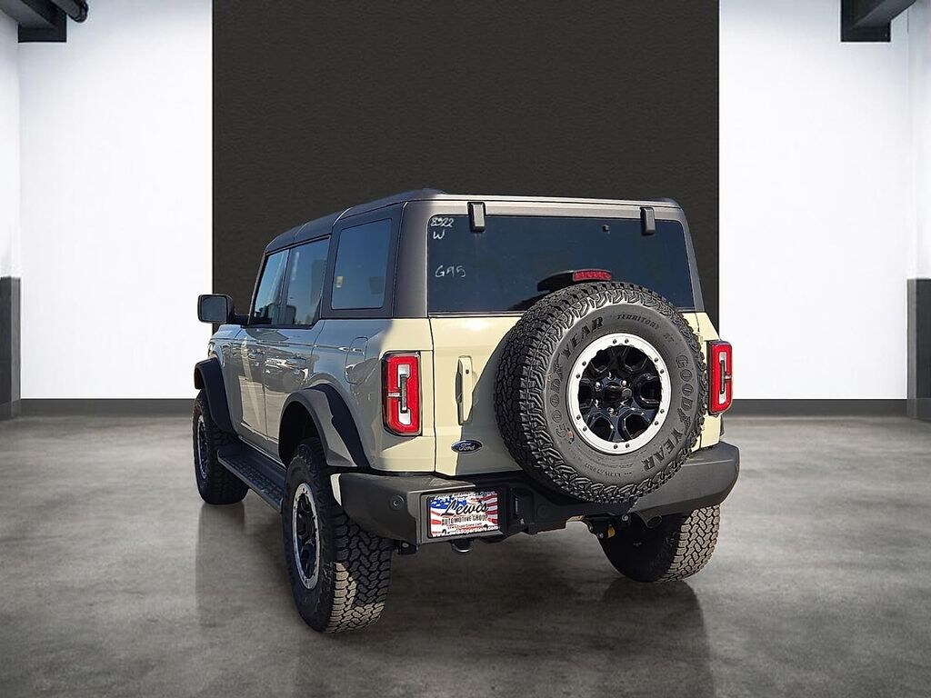 New 2025 Ford Bronco Outer Banks SUV