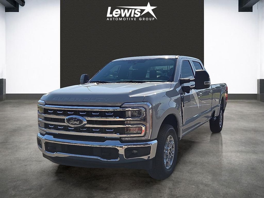 New 2026 Ford F-250SD XLT Truck Crew Cab