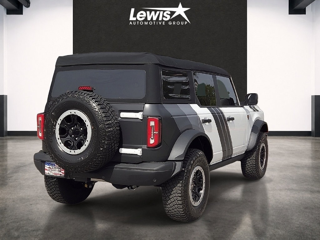 New 2024 Ford Bronco Badlands SUV