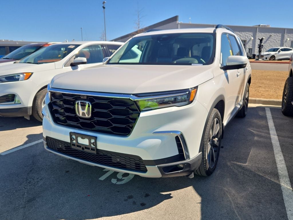 Used 2025 Honda Pilot Elite SUV