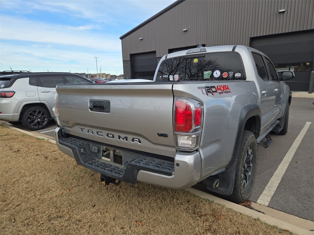 2022 Toyota Tacoma TRD Off-Road Double Cab photo 3