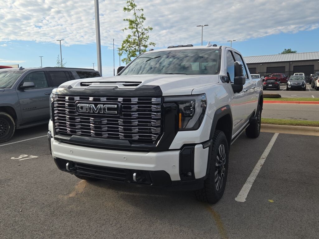 Used 2025 GMC Sierra 2500HD Denali Ultimate Truck Crew Cab